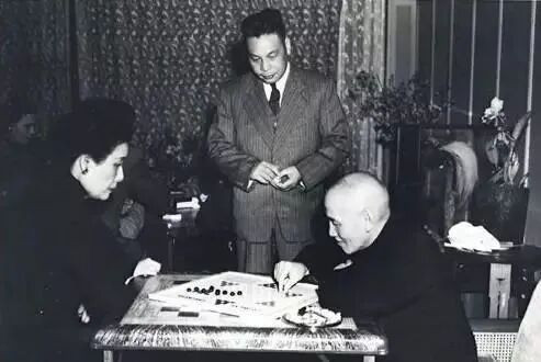 蒋介石是怎样篡改日记的？