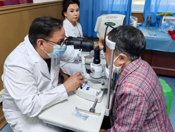 古巴眼科医生伊西德罗：爱上中国的“光明使者”