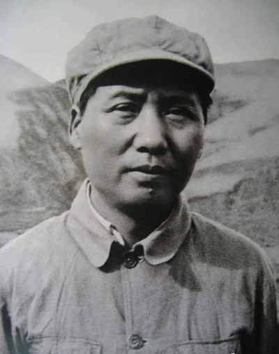 建国后,毛主席给睡自己下铺的副班长彭友胜回信