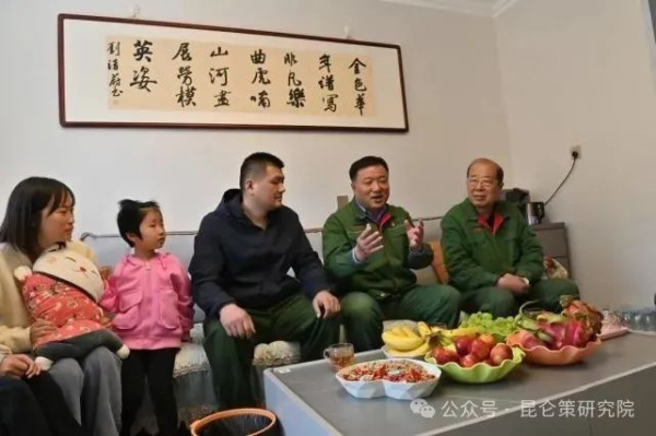 陈先义:民营企业就是要像瑞兆激光那样把工人群众高高举起
