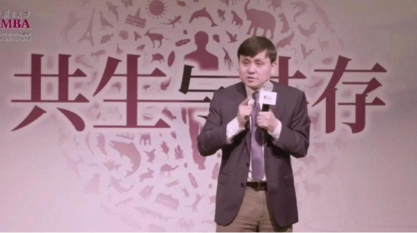 司马南：不要总是麻烦张文宏医生