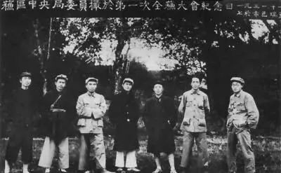朱德是怎样支持和维护毛泽东的领导核心地位的