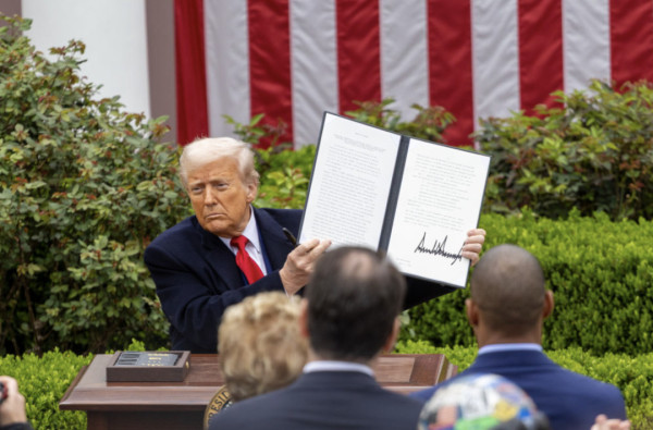 “吃亏”80年？美国的无稽之谈！