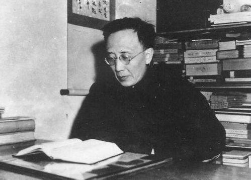 施宏:郭沫若脱过党吗?