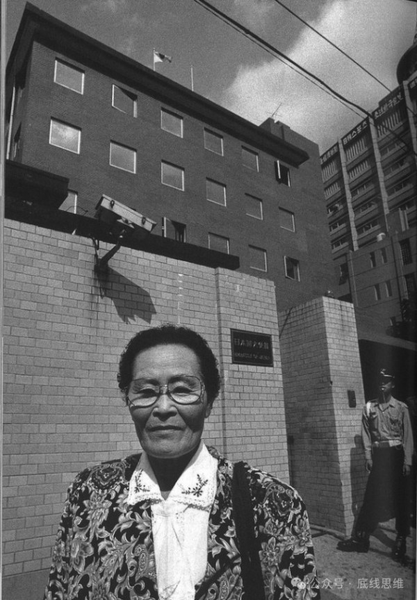 当年南京城里，日本兵去慰安所就跟领配给品一样