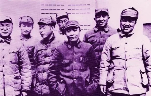 中共七届二中全会鲜为人知的幕后故事