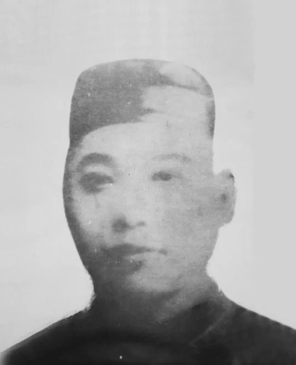 绝不容许某些人利用AI技术篡改历史、抹杀英烈功绩!