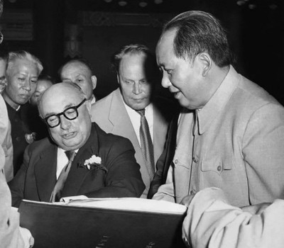 法国总统眼中的毛主席:他是在世界上居支配地位的人物