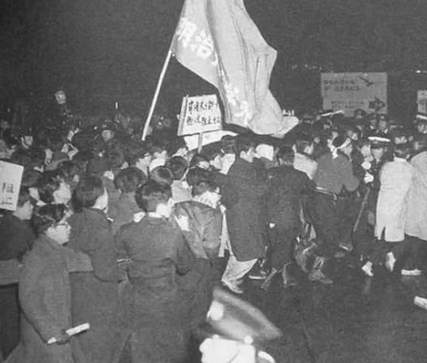 司马南：毛主席主张支持日本人把美国人赶走
