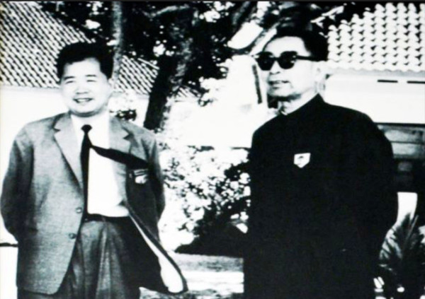 周恩来放出假情报