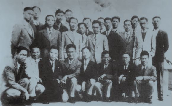 他用自己生命护住一份绝密文件!震动了世界!