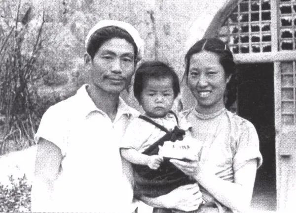 毛泽东决心亲自抓文艺界的问题,1942年延安文艺座谈会的台前幕后
