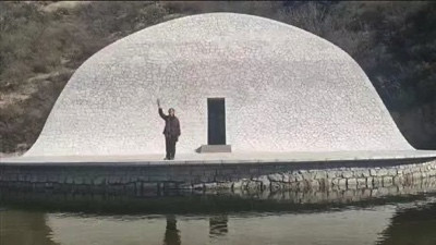革命后代邓小岚倾尽生命培塑红色少年: 少年红,则中国红