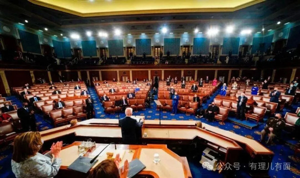 美国两党国会议员集体爆雷，“民主灯塔”要崩？