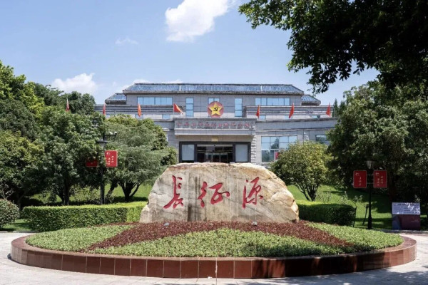 习近平:对红军和老区苏区的感情一直都在我心里