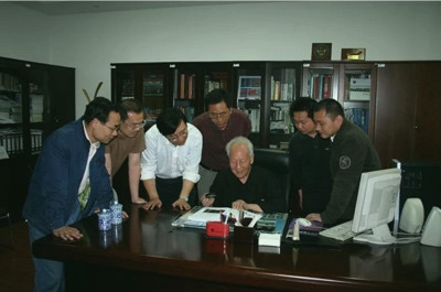 设计师“神秘消失”,30年后家人从杂志上看到他的消息