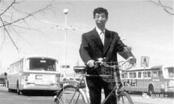 明星与院士：关乎国本的对比
