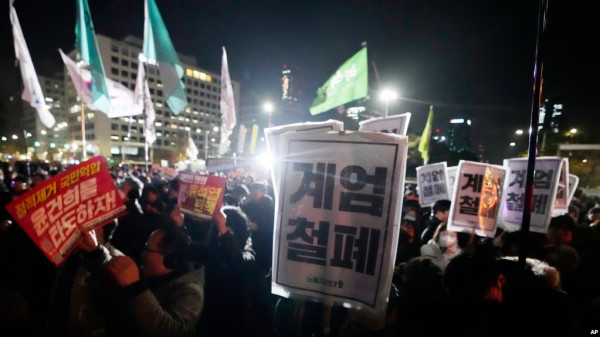 这个支持率17%的野心家,发动了最孤独最短命的军事政变!
