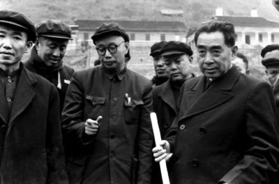 祖孙三代为人民