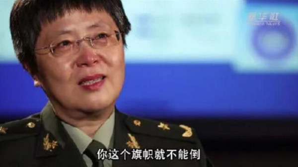 陈薇哭了!她被丈夫宠爱30年的“神仙爱情”,才是真的甜到齁!