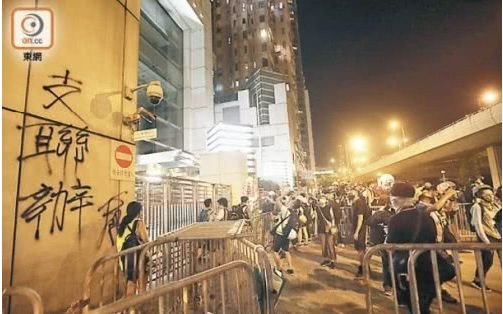 美国中情局在香港做了什么?
