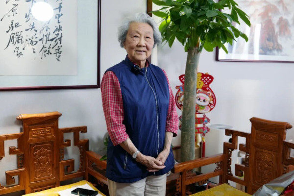 周秉德：伯父周恩来劝祖父沈钧儒当个党外的布尔什维克