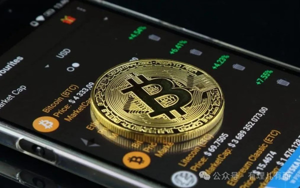 西方给“言论自由”戴上了手铐!