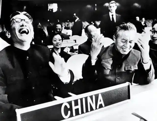 中国重返联合国的那一天就注定“台独”就是一场幻梦！