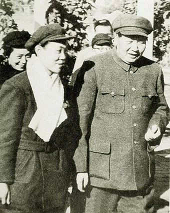 胡新民:毛泽东是怎样倡导“百花齐放”的