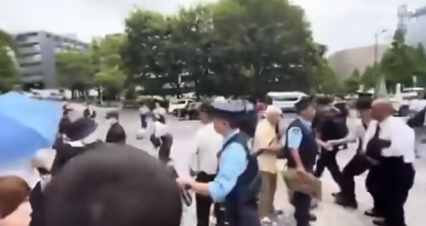 “精日”分子在日本被日本人打了!