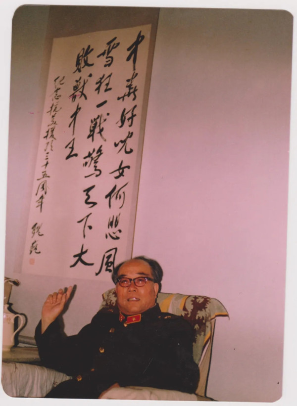 《谁是最可爱的人》诞生拾絮——纪念抗美援朝中国人民志愿军出国作战五十周年访魏巍