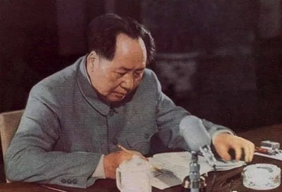 建国后,毛主席给睡自己下铺的副班长彭友胜回信