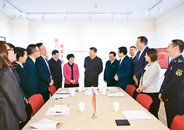 习近平：坚持、完善和发展特色社会主义制度
