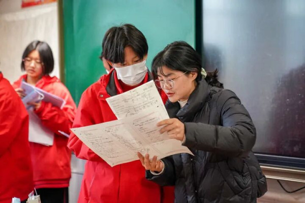 “燃灯”接力:2026年,张桂梅老师有了一个新愿望