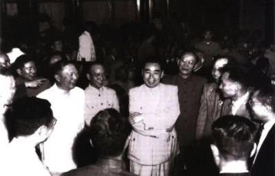 聂力:山高水长 —— 回忆纪念我的父亲聂荣臻元帅逝世30周年