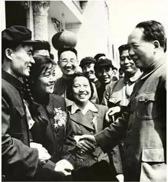 全国著名劳模张士珍去世,曾七受毛主席接见