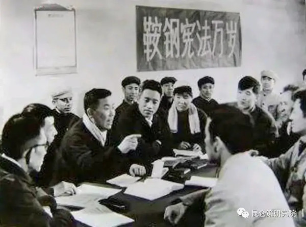 从如日中天到不受待见，张维迎们经历了什么？
