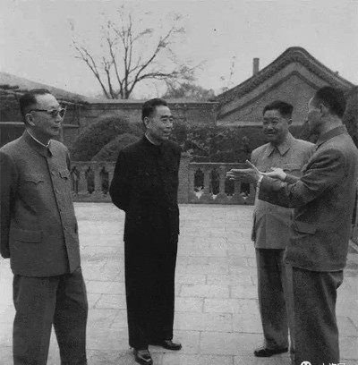 聂力:山高水长 —— 回忆纪念我的父亲聂荣臻元帅逝世30周年