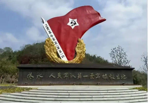 绝不容许某些人利用AI技术篡改历史、抹杀英烈功绩!
