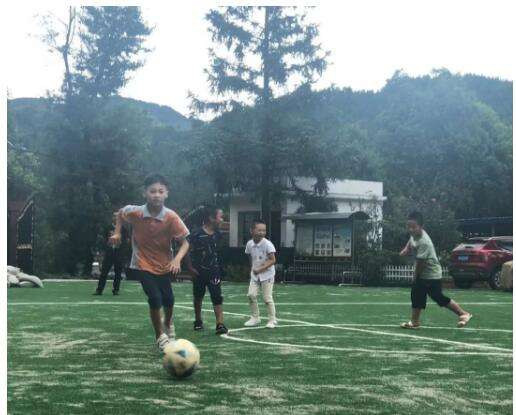 张淳艺:“无眼镜学校”并非不可复制