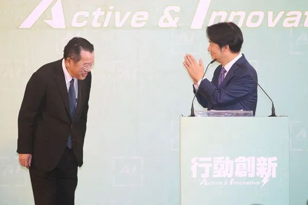 赖清德安插顽固“台独”顾立雄当“防长”，这是要“以武拒统”？