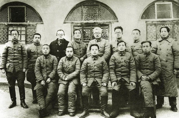 毛主席用人待人之道：重用博古，团结凯丰，善待王明