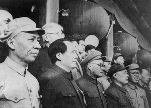 新中国成立后,毛泽东观看国庆阅兵时说了什么