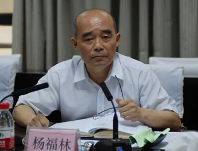 司马南：必须拿起人民民主专政这把刀子