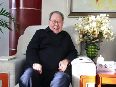 刘润为:全景同志诔