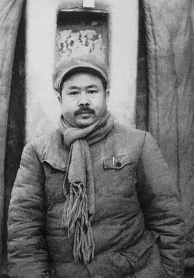 中共党史上并不多见:任弼时的一篇个人报告替代了中央决议