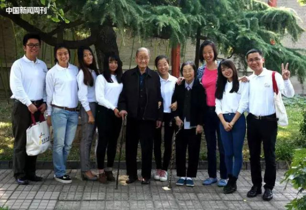 102岁清廉老常委宋平出席国庆大典