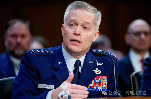 美国国家安全委员会的雇员们也成了丧家犬