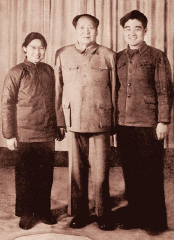 毛主席：我和我的孩子不能搞特殊，全体党员干部及子女也都不准搞特殊