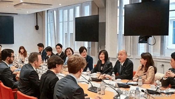 韩国瑜“决不向谁投降”？